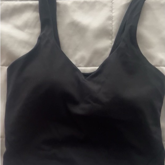 Lululemon - size 6, never worn - Picture 2 of 2